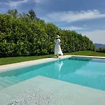 Luria Homes * Lagomandra