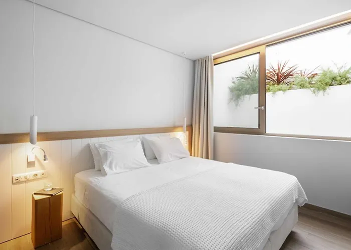Luria Homes Lagomandra