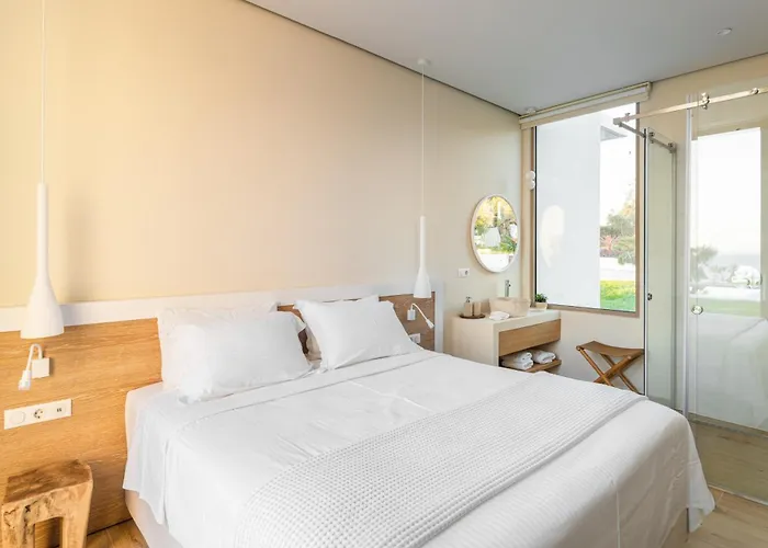 Luria Homes * Lagomandra