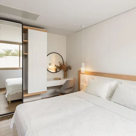 Villa Luria Homes *