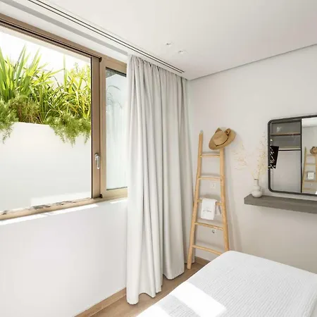 Villa Luria Homes Lagomandra