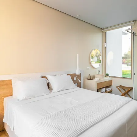 Luria Homes * Lagomandra