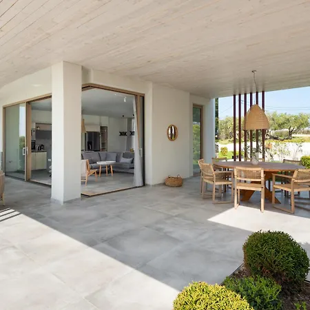 Villa Luria Homes Lagomandra