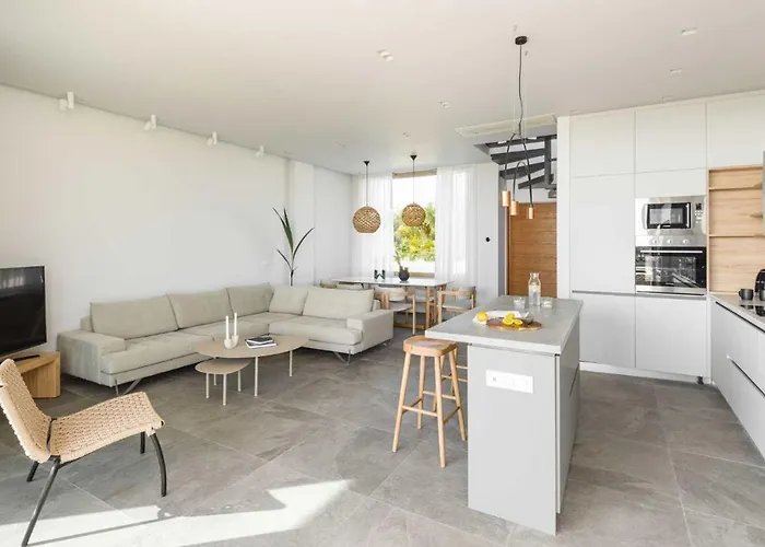 Villa Luria Homes