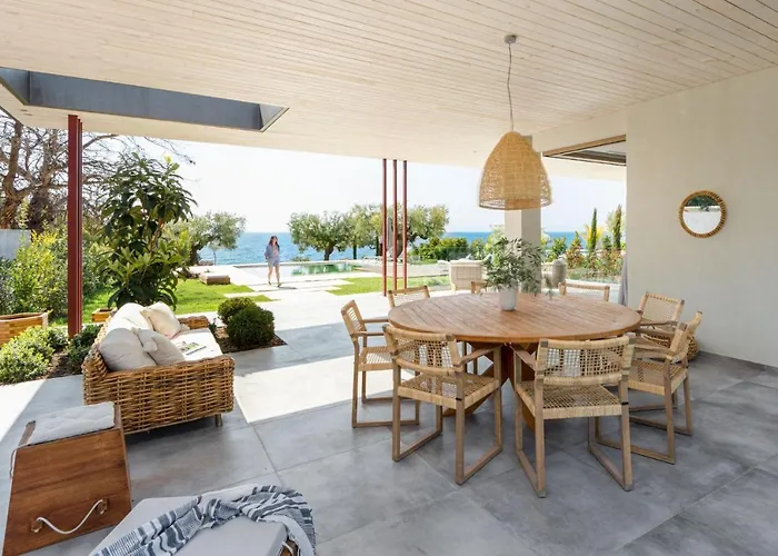 Villa Luria Homes *