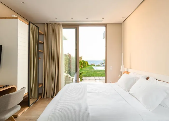 Villa Luria Homes
