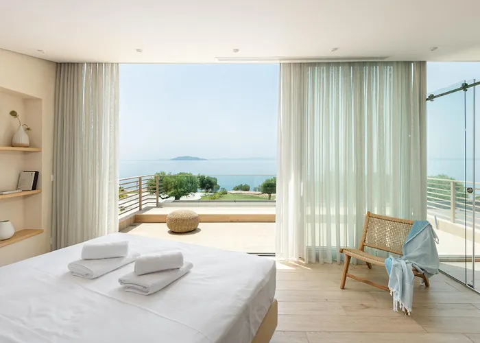 Luria Homes Villa Lagomandra