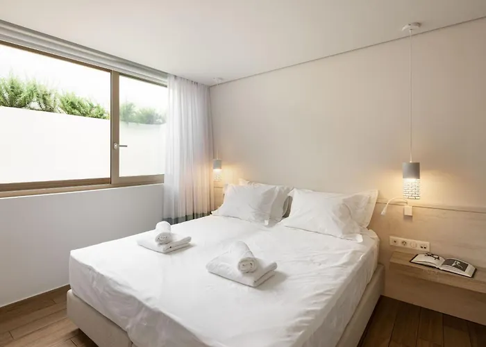 Villa Luria Homes