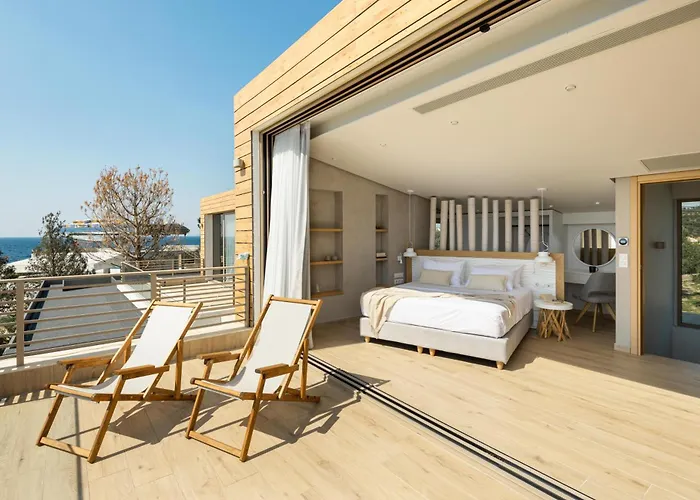 Villa Luria Homes Lagomandra