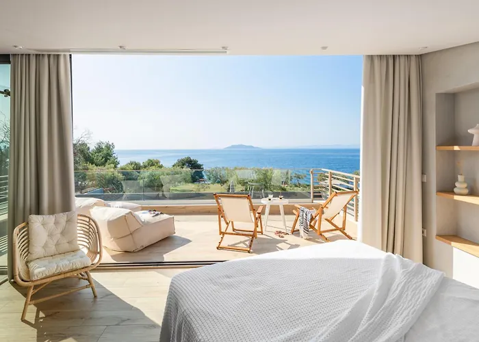 Villa Luria Homes Lagomandra